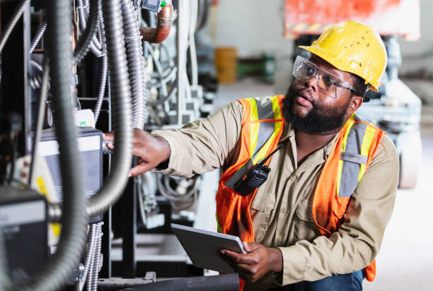 Best Local Electrician Companies  in East Franklin, NJ